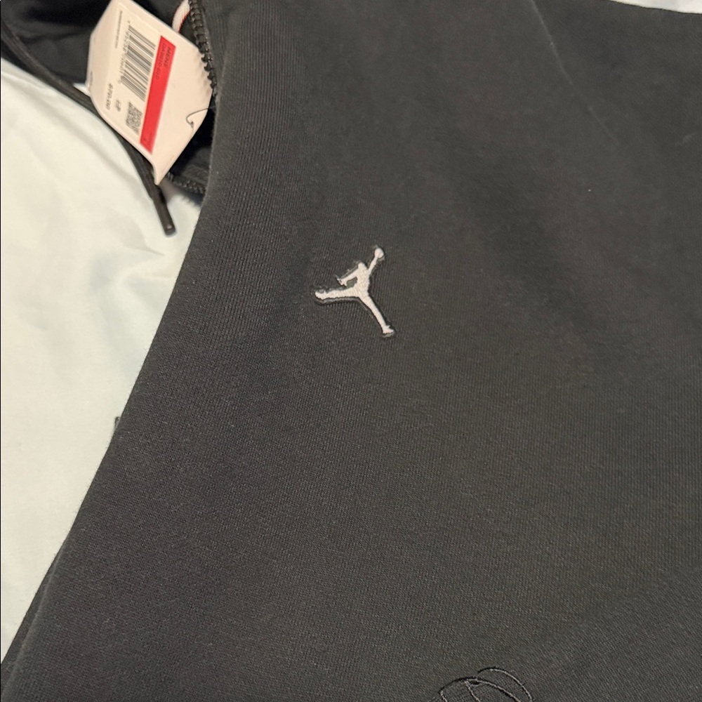 Jordan Black Full-Zip Hoodie with White Jumpman Logo - Picture 6 of 7